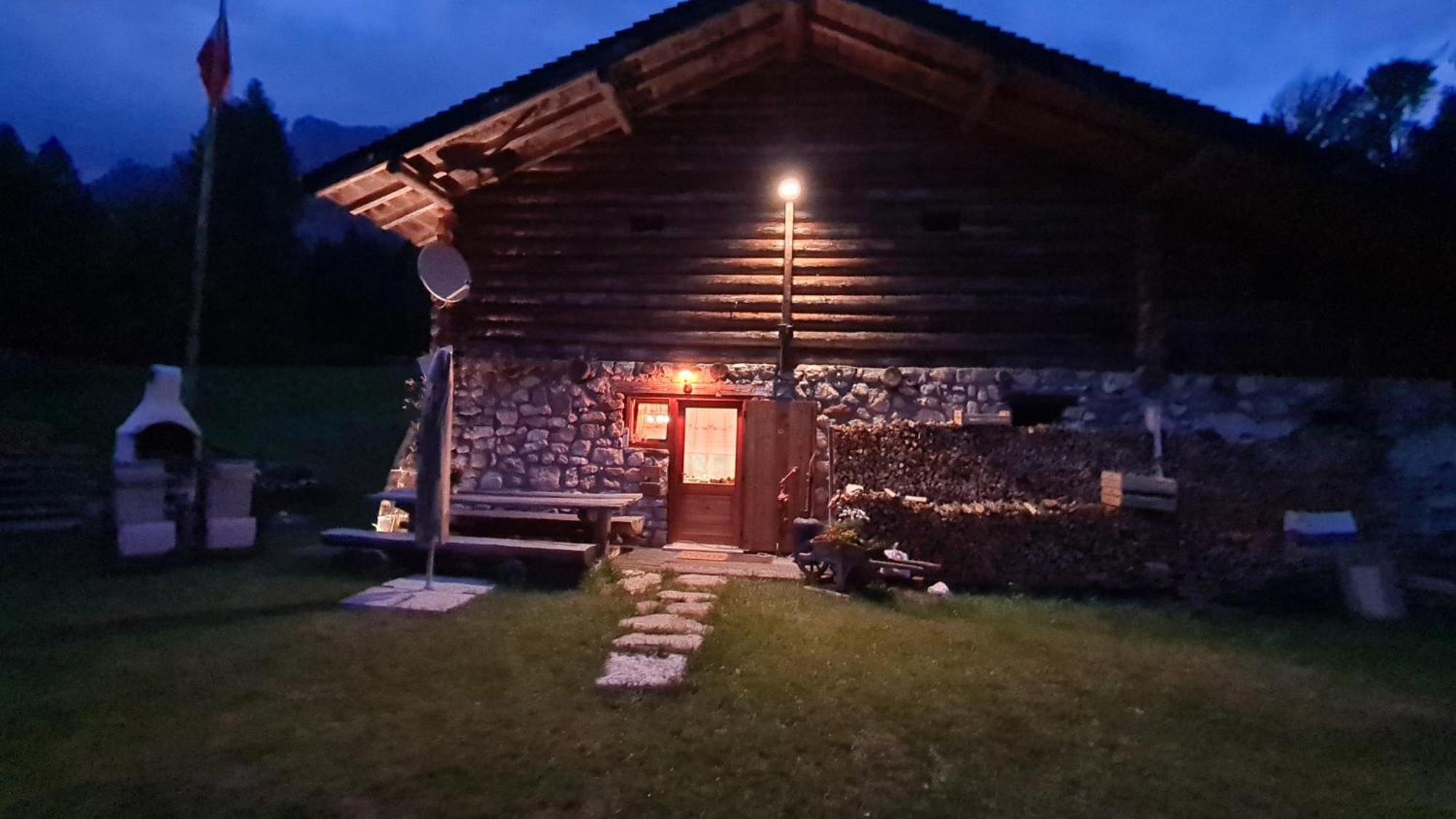 Baita Pra Petina Pale Di San Martino Siror Екстериор снимка
